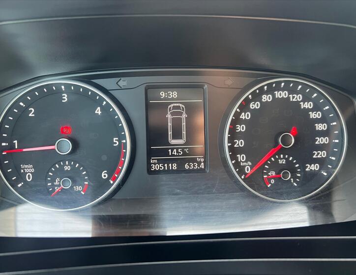 Volkswagen Caravelle 19