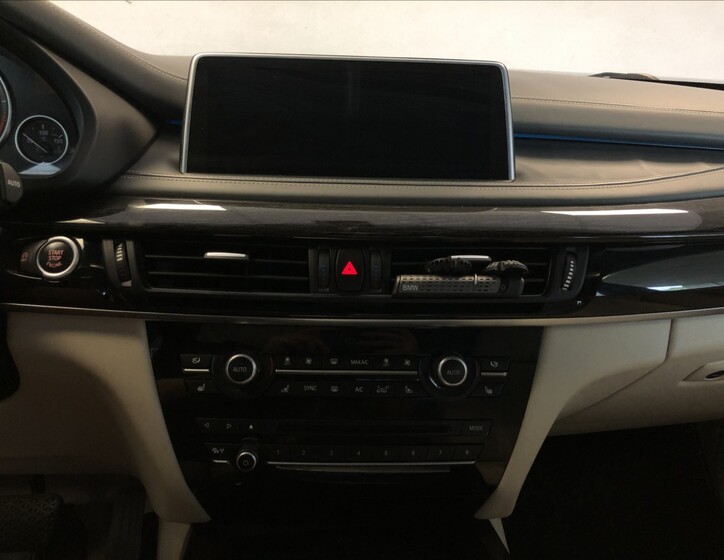 BMW X5 16