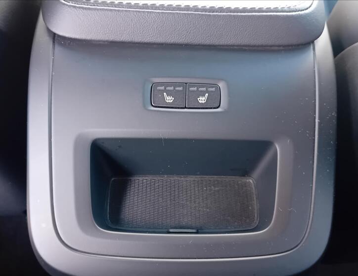 Volvo XC90 15