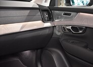 Volvo XC90 42