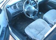 Daihatsu Sirion 9