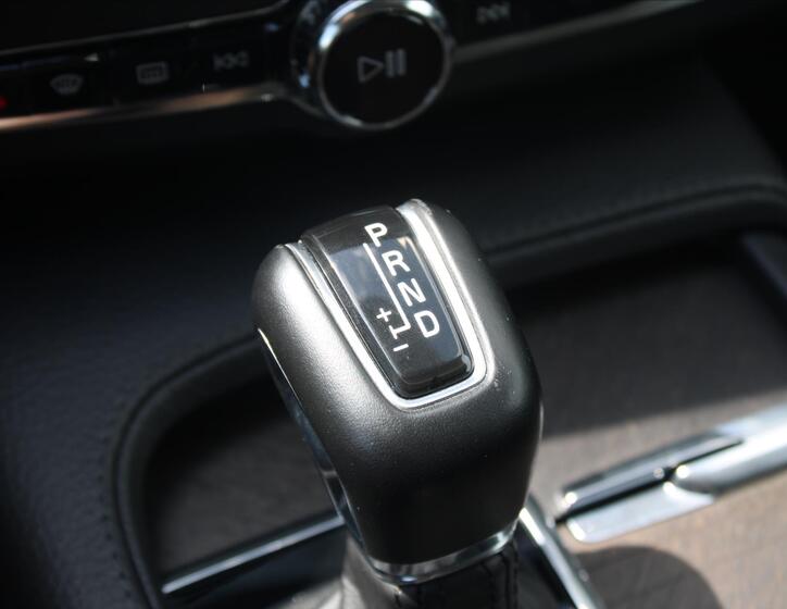 Volvo V90 18