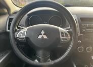 Mitsubishi Outlander 14