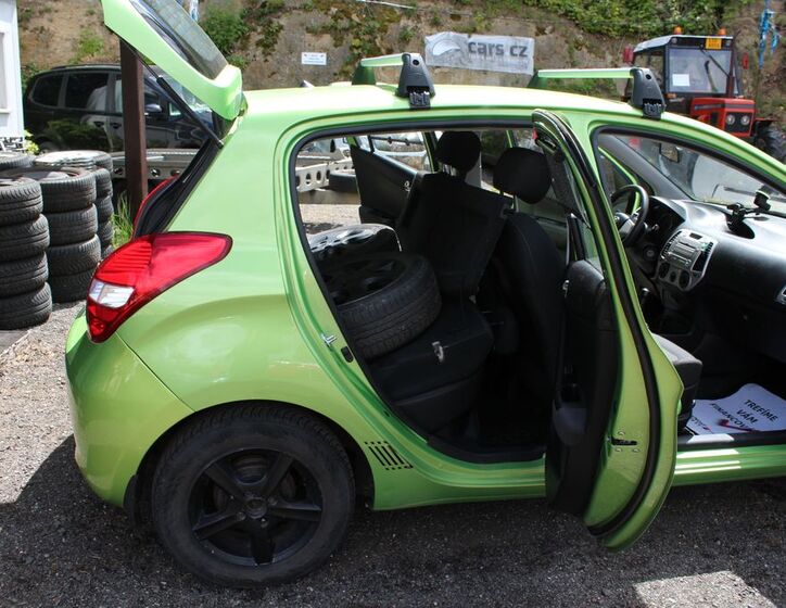 Hyundai i20 15
