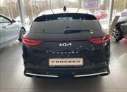 KIA ProCeed 14