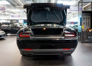 Dodge Challenger 6
