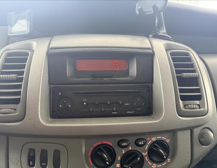Nissan Primastar 13