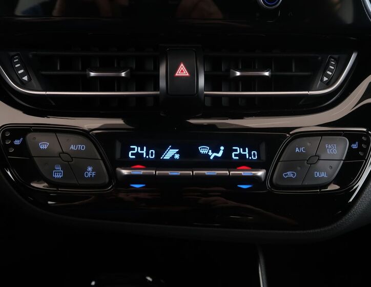 Toyota C-HR 23