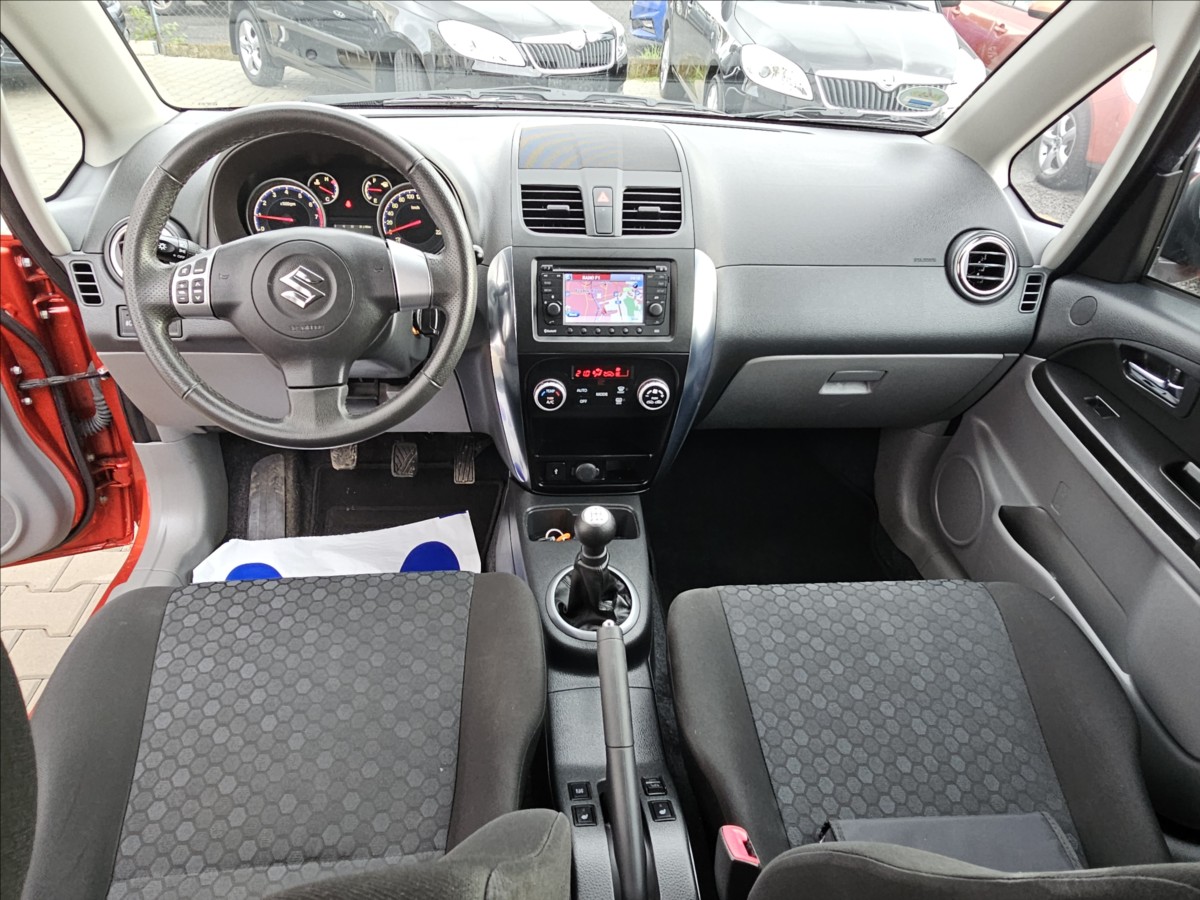 Suzuki SX4
