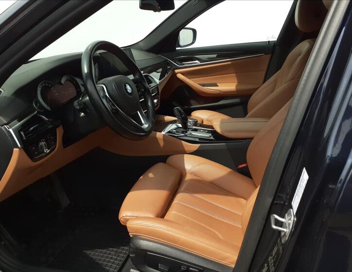 BMW Řada 5 8