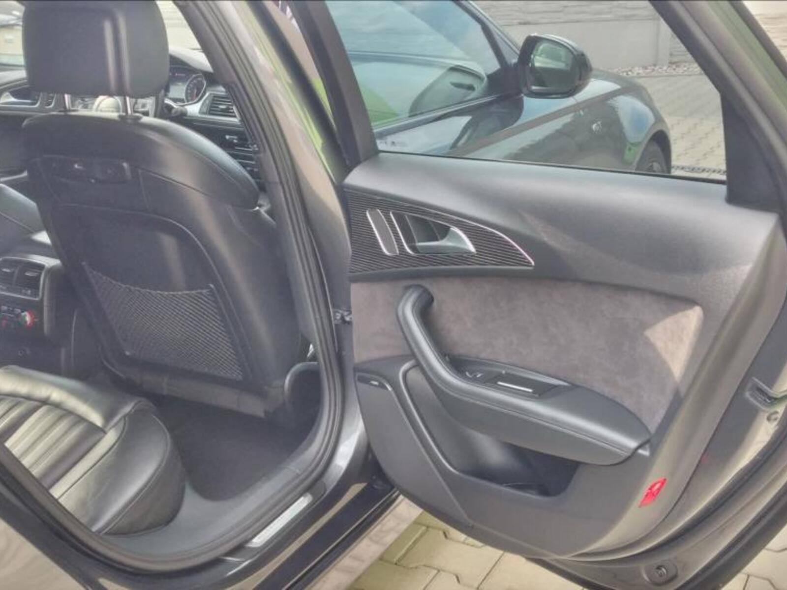 Audi A6 32