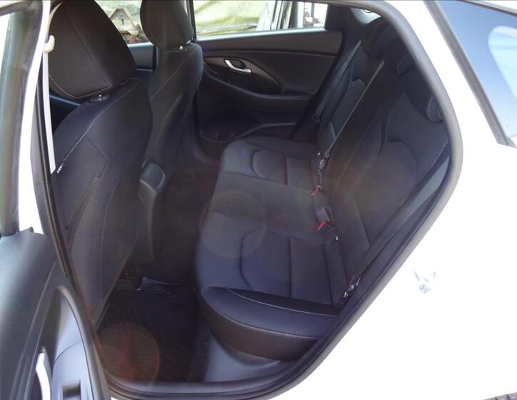 Hyundai i30 21