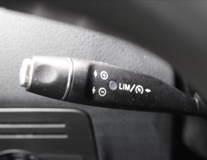 Mercedes-Benz Vito 19