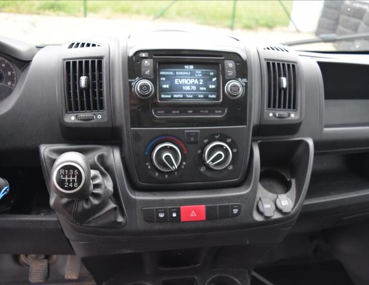 Peugeot Boxer 29