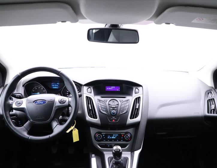 Ford Focus 25