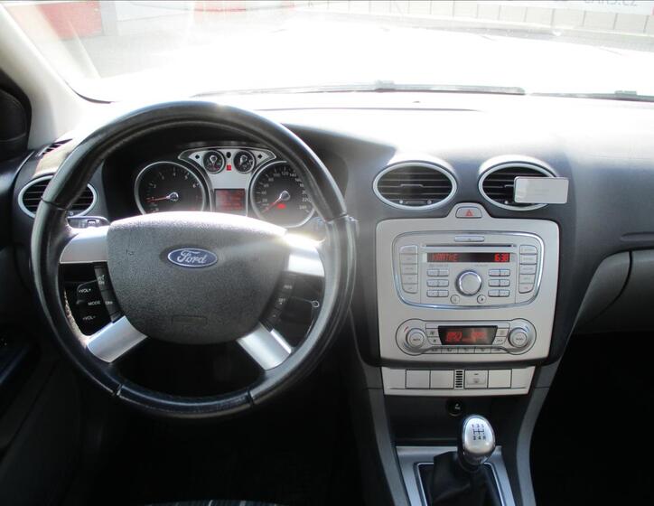 Ford Focus 11
