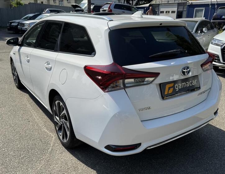 Toyota Auris 8