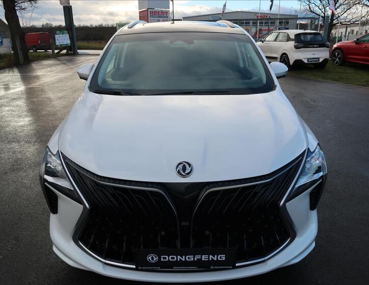 Dongfeng U-Tour 7