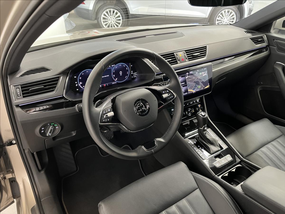 Škoda Superb