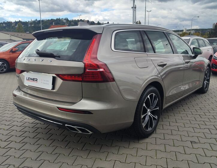 Volvo V60 5