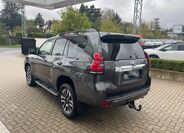Toyota Land Cruiser 4