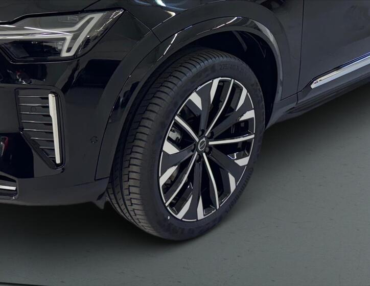 Volvo XC90 6