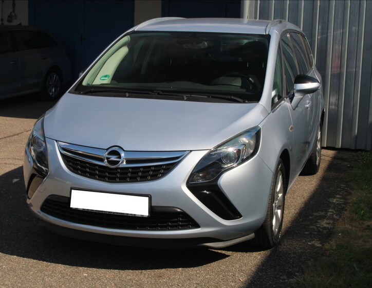 Opel Zafira 2