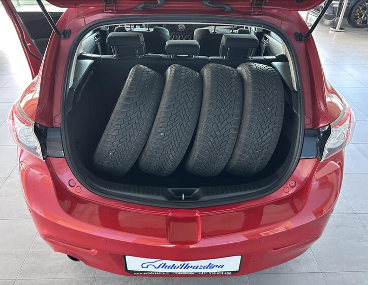 Mazda 3 16