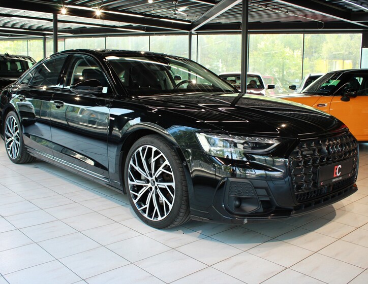 Audi A8 1