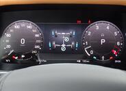 Land Rover Defender 34