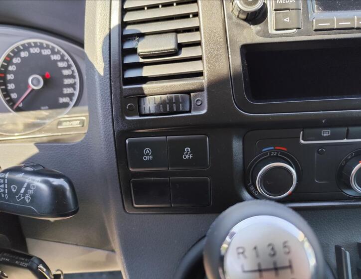 Volkswagen Transporter 26