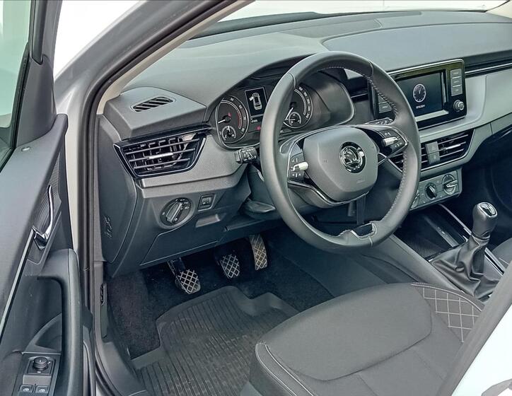 Škoda Kamiq 5