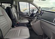 Ford Tourneo Custom 18