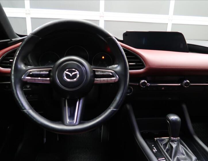 Mazda 3 13