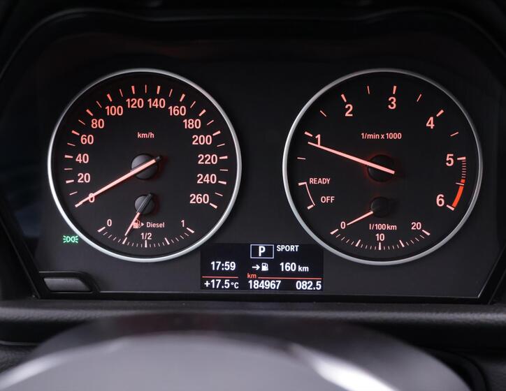 BMW Řada 2 24