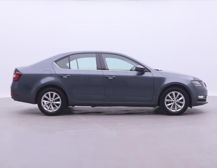Škoda Octavia 8