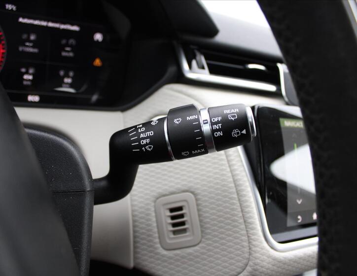 Land Rover Range Rover Velar 18