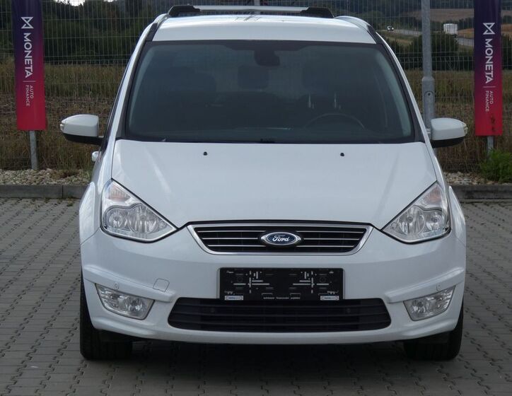 Ford Galaxy 17