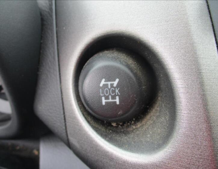 Toyota RAV4 19