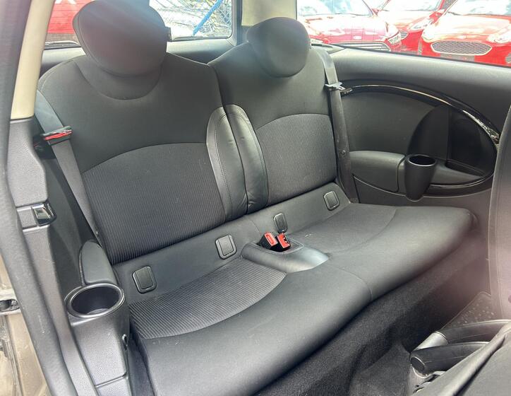 Mini Clubman 21