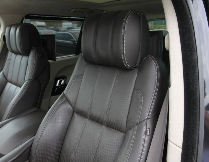 Land Rover Range Rover 21