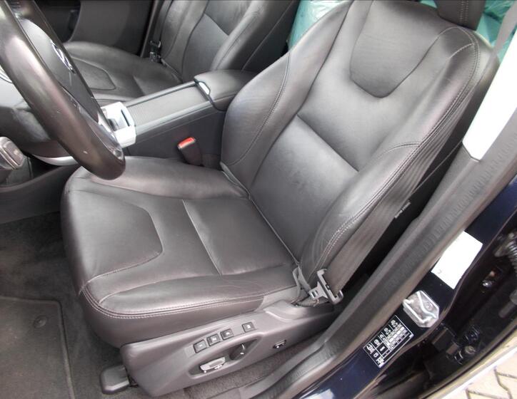 Volvo XC60 19