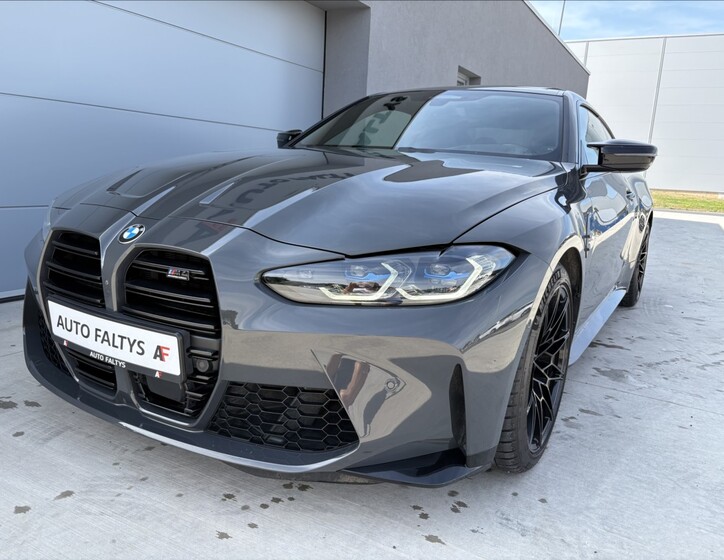 BMW M4 7