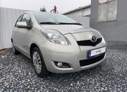Toyota Yaris 1