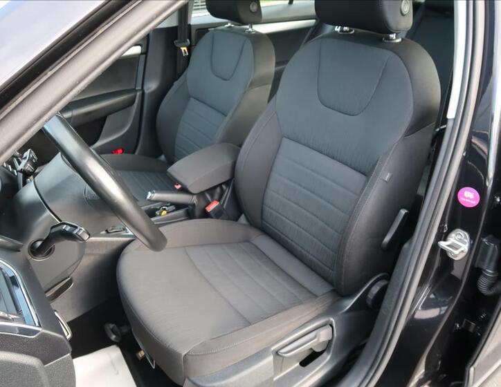 Škoda Octavia 10