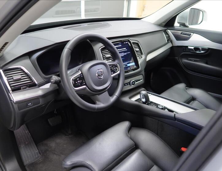Volvo XC90 8