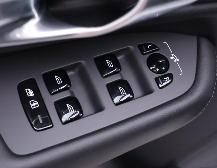 Volvo XC90 16