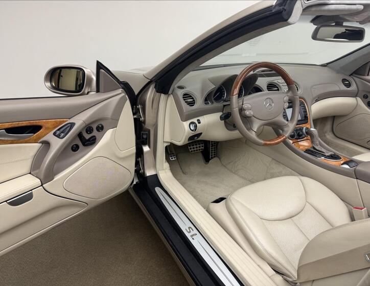Mercedes-Benz SL 30