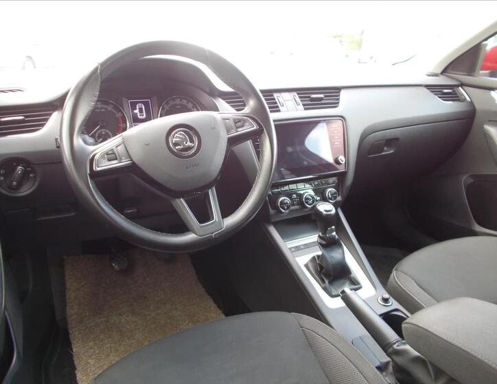 Škoda Octavia 16