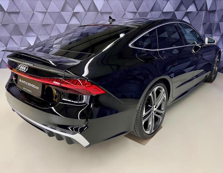 Audi S7 7